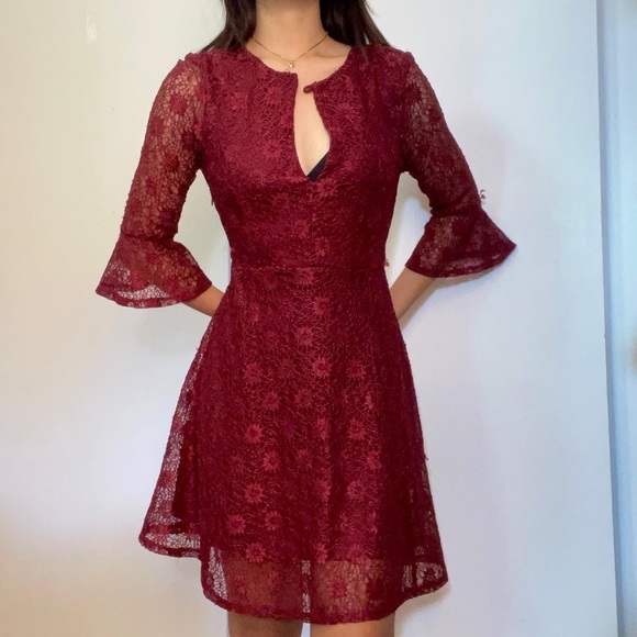 Forever21 Laced Maroon Dressed - Picture 2 of 6